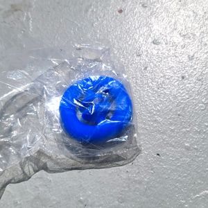 Fidget Snapper in blue.